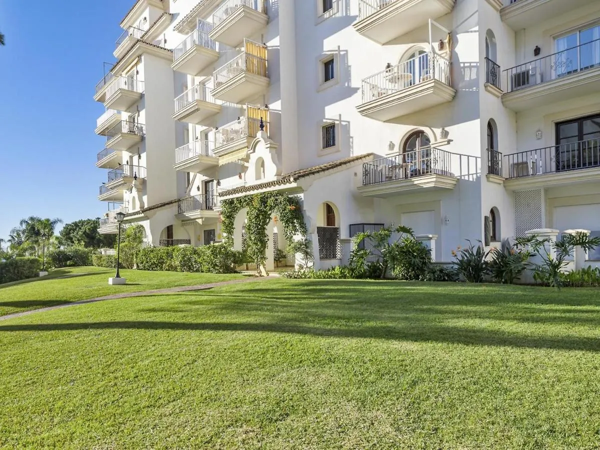 Soleado Atico Frente Al Mar En Puerto Banus Apartment Marbella