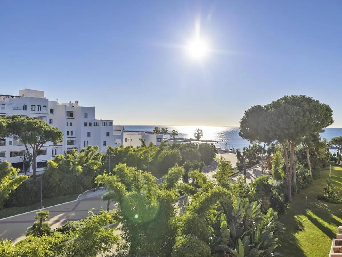 Soleado Atico Frente Al Mar En Puerto Banus Apartment Marbella Spain